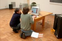 Barbara Christin und Jürgen Stollhans, Museum voor Moderne Kunst Arnhem, Aufbau Transistor Export 2002